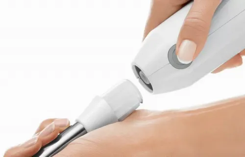 Blender de mână Bosch ErgoMixx MSM66150, Alb