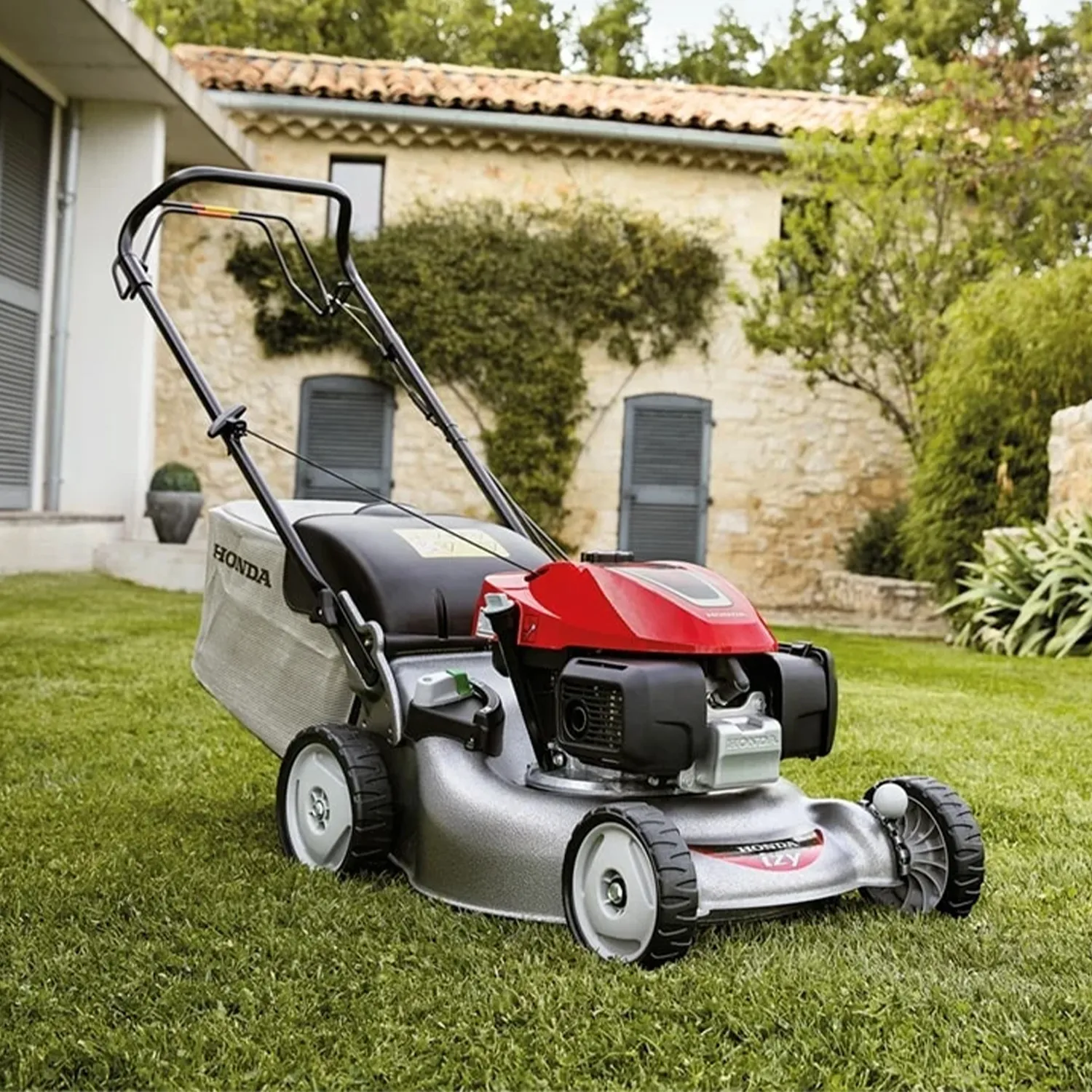 Бензиновая газонокосилка Honda HRG 466C1-SKEP