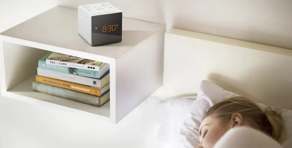 Интеллектуальный динамик SONY ICF-C1T, Белый