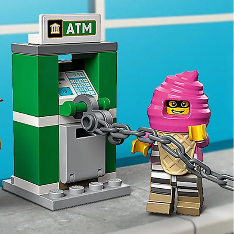 Constructor LEGO 60314, 5+