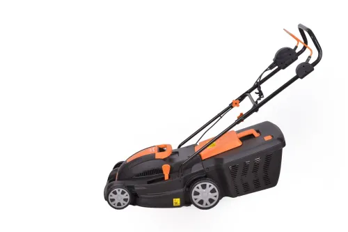 Электрическая газонокосилка Villager Villy 1600 P
