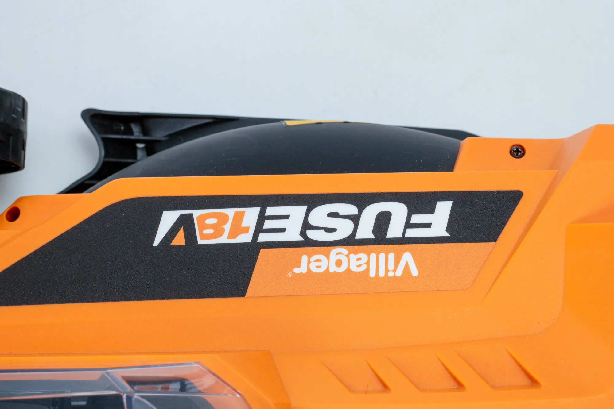 Аккумуляторная газонокосилка Villager FUSE VILLY 4340E-2BCB — 4