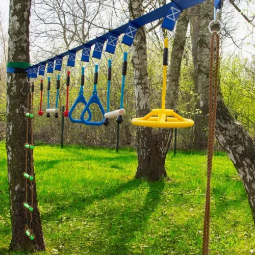 Cursa portabil cu obstacole pentru copii - JUMI (cu balansoar)