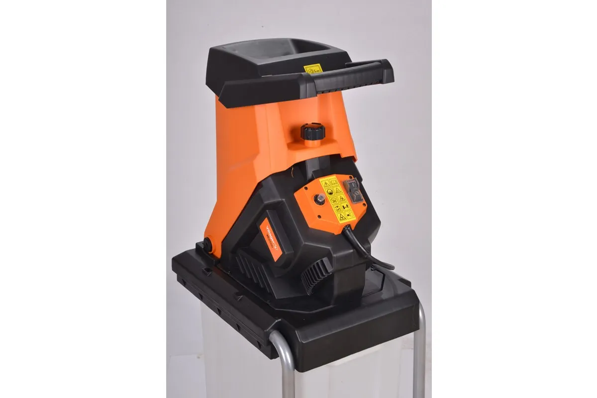 Электрический измельчитель веток Villager VC 2500 — 2