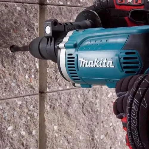 Masina de gaurit cu percutie Makita HP1631K 710W