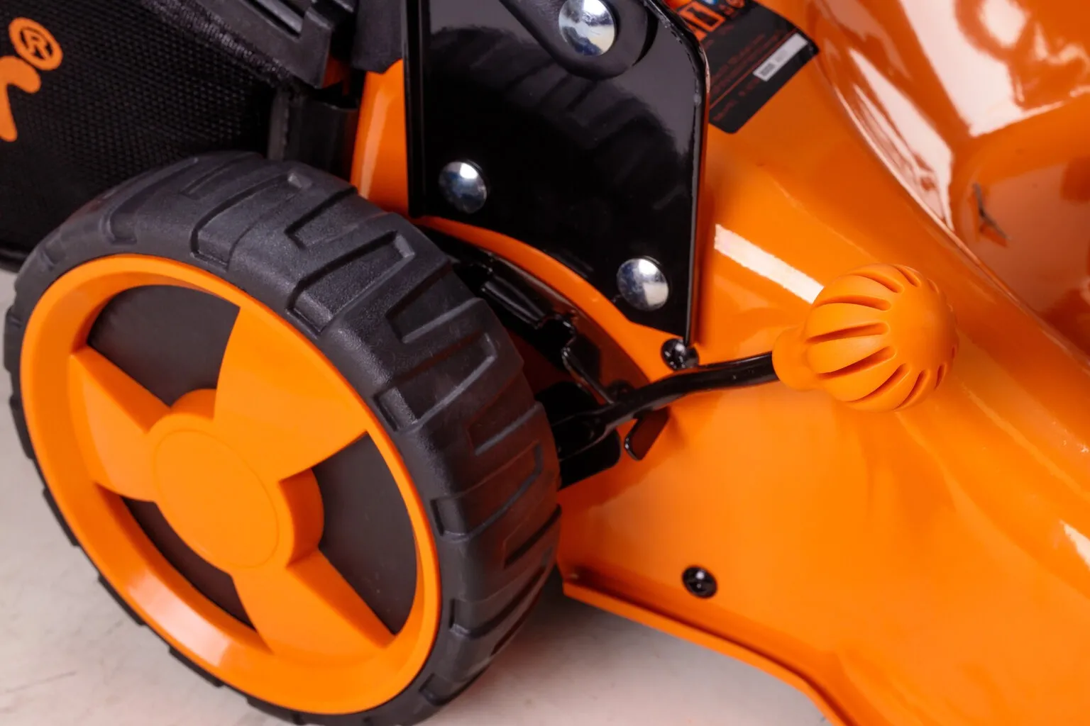 Masina de tuns iarba benzina Villager ATLAS 3110T