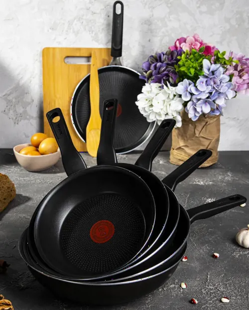 Сковорода Tefal C3840453, 24см, Чёрный