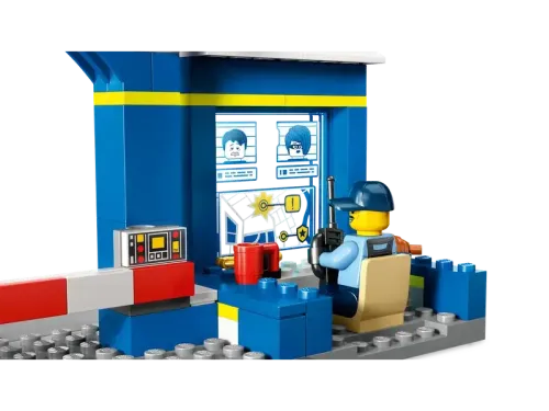Constructor LEGO 60370, 4+